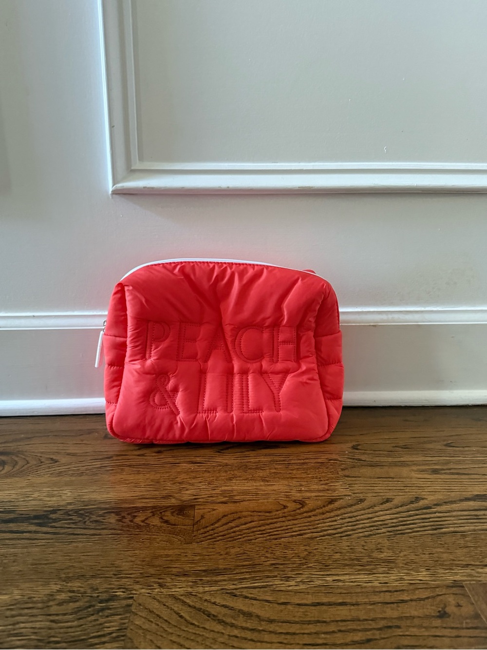 5 for $25 item 🌺 Peach & Lily Cosmetic Bag
